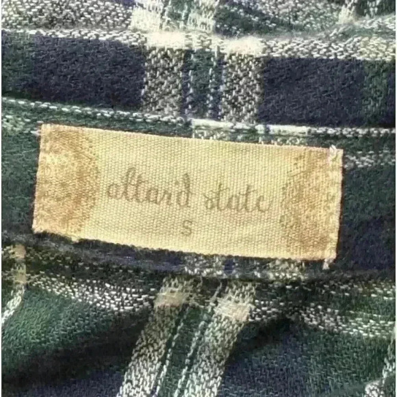 Altar'd State Women's Green Plaid Button-Up Shirt Lace Bottom Hem Size S - Picture 5 of 5